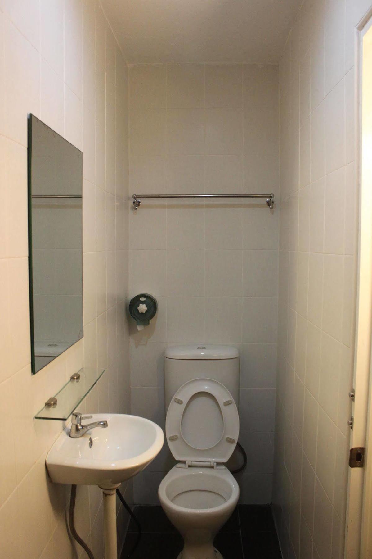 Apple 1 Hotel Budget Gelugor Bagian luar foto