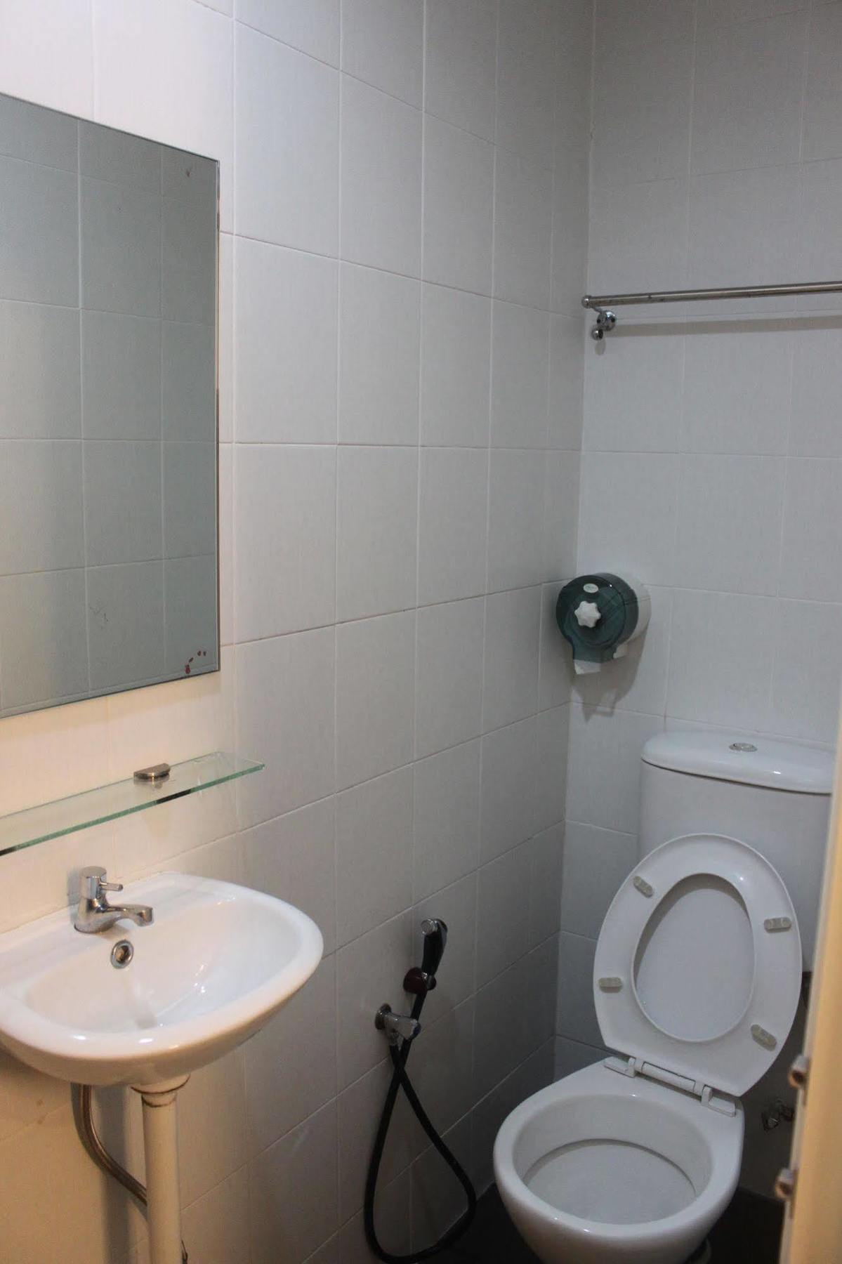 Apple 1 Hotel Budget Gelugor Bagian luar foto